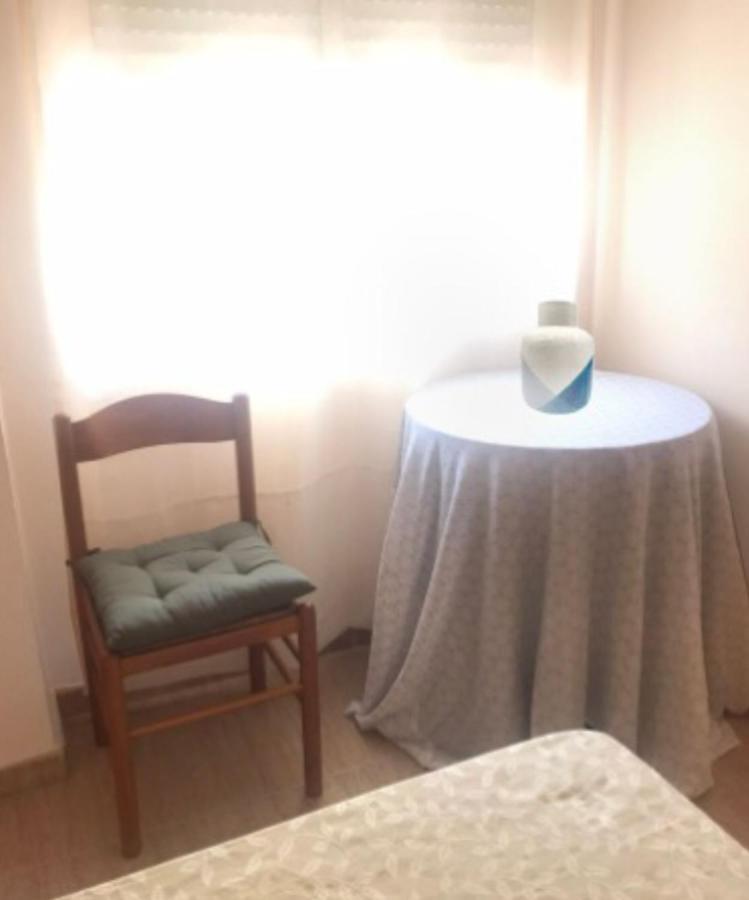 Carlo Hospedaje Alicante Buitenkant foto